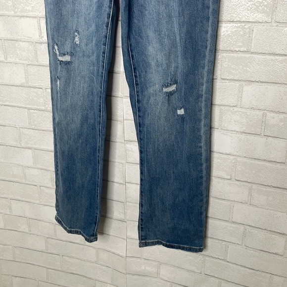 B.P. Distressed Straight Leg Jeans - Picture 4 of 12